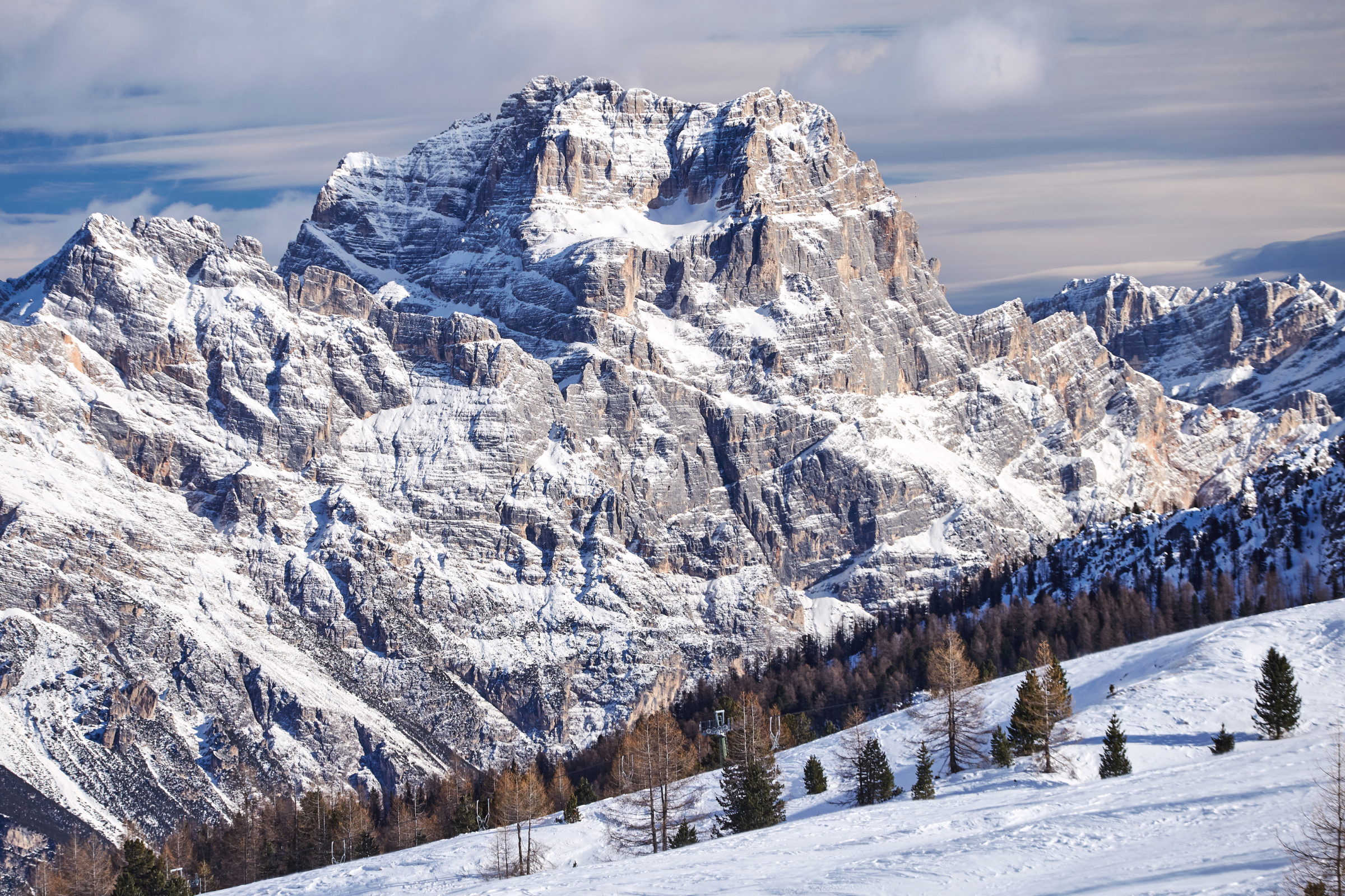 Ampezzo_National_Park[1].webp
